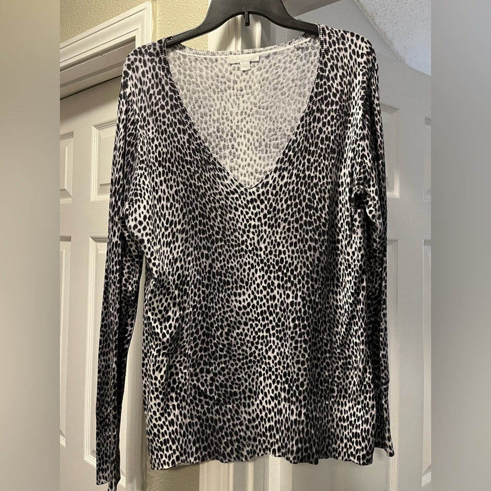 NY&Company Women’s Lightweight Sweater in Size XL